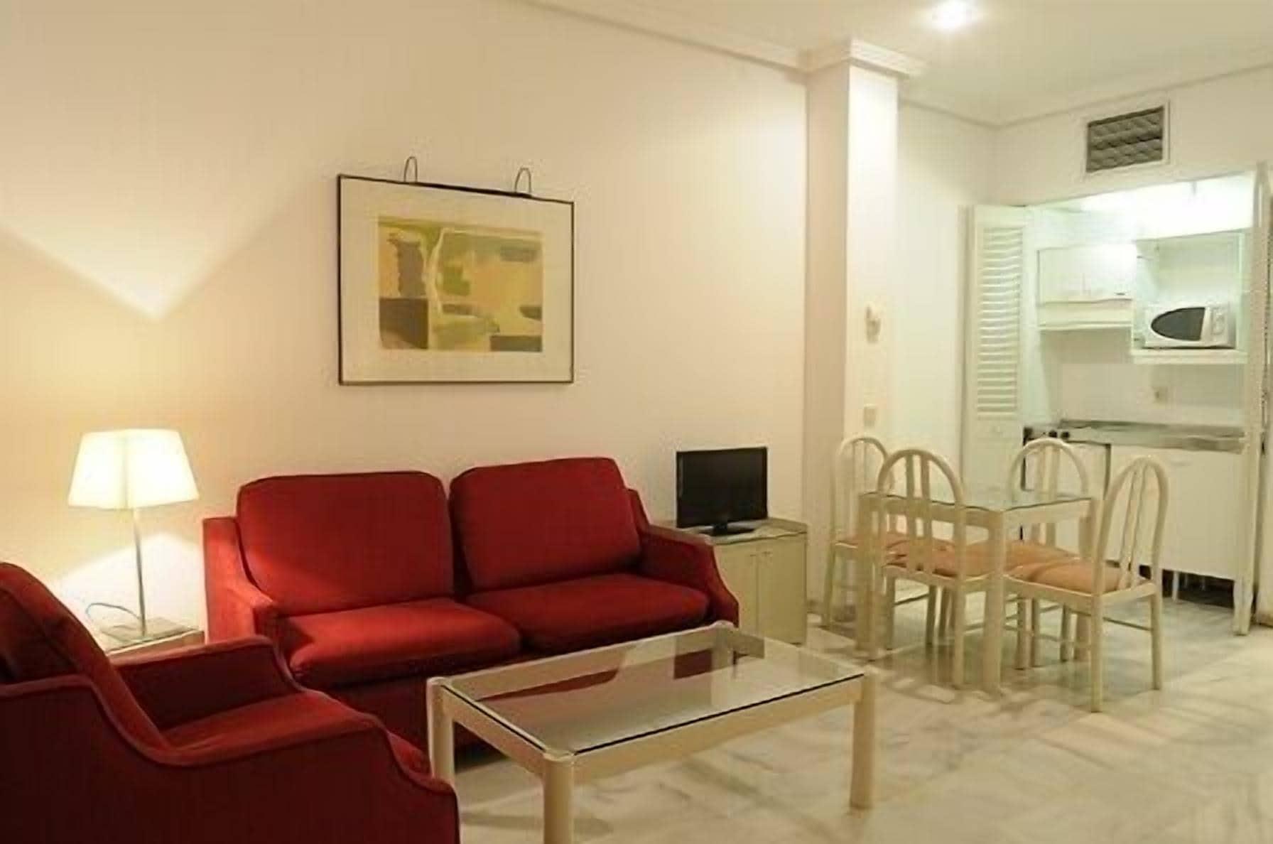 Hospedium Hotel Apartamentos Simon Verde Mairena del Aljarafe Bagian luar foto
