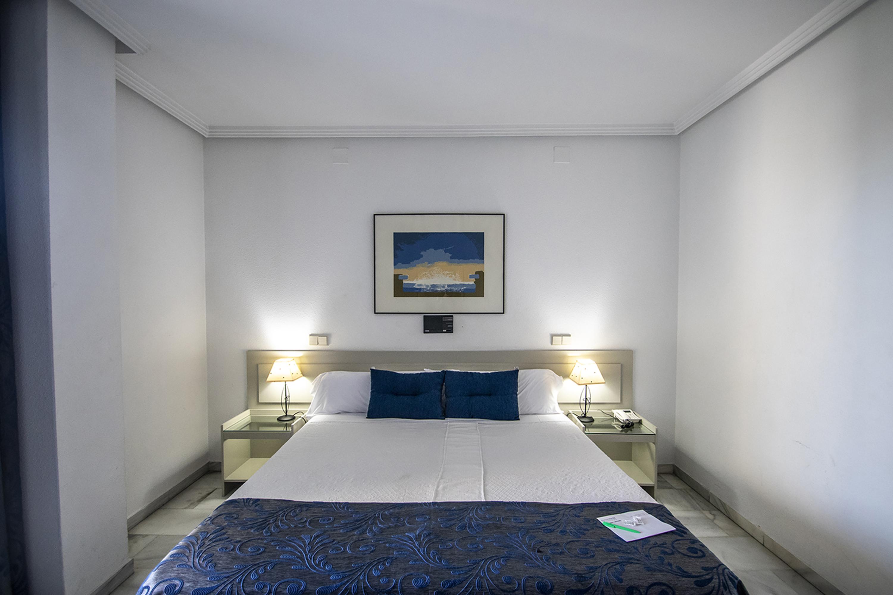 Hospedium Hotel Apartamentos Simon Verde Mairena del Aljarafe Bagian luar foto