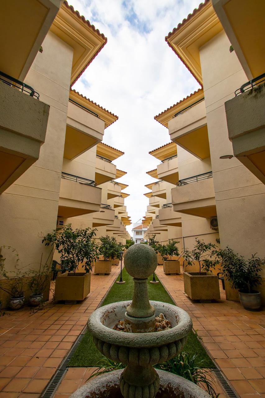 Hospedium Hotel Apartamentos Simon Verde Mairena del Aljarafe Bagian luar foto